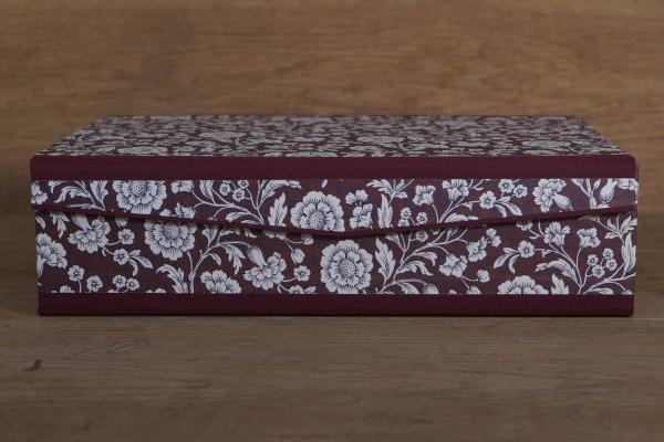Elegant red organization box "Fini", fine stationery